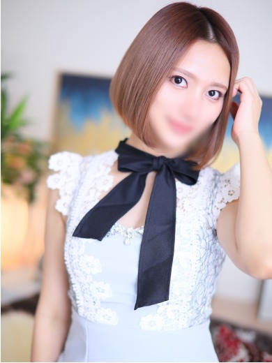 サムネイル4：小坂 エマ